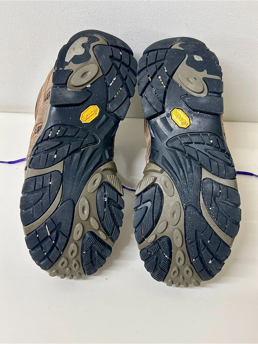 Men’s 10 Wide Merrell Moab 2 Mid Hiking Boots